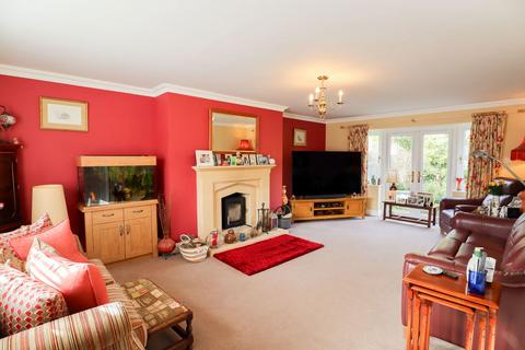 4 bedroom detached house for sale, Oldbury Fields, Calne SN11