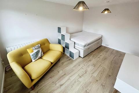 undefined, Arlidge Crescent, Kenilworth