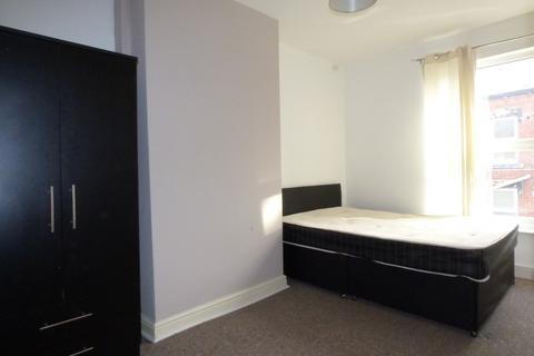 undefined, Woodview Place, Leeds LS11