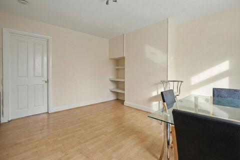 3 bedroom terraced house for sale, Farmer Place, Marston