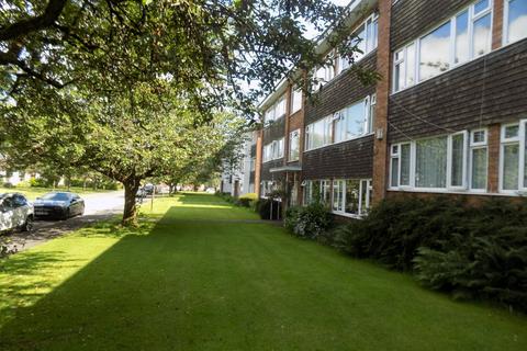 2 bedroom flat to rent, Glyne Court, Fawdry Close, Sutton Coldfield, B73