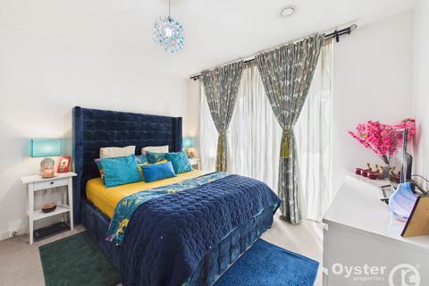2 bedroom flat for sale, Brannigan Way, Aldenham Court, HA8