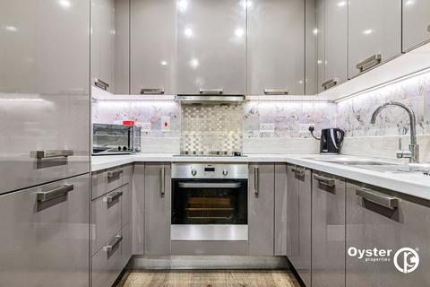 2 bedroom flat for sale, Brannigan Way, Aldenham Court, HA8