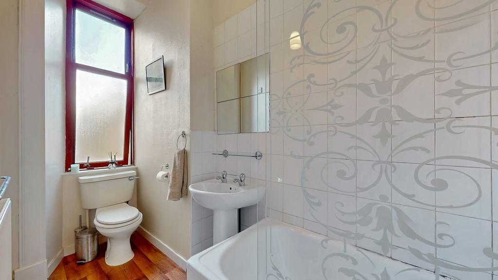 31-web-or-mls-6 Kirkwell Road Flat 3.3 28