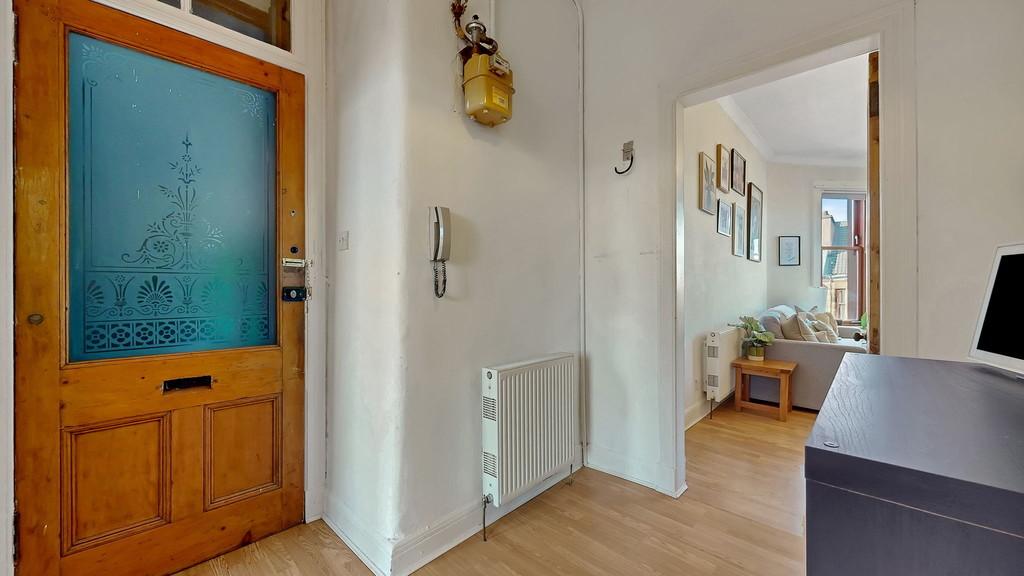 10-web-or-mls-6 Kirkwell Road Flat 3.3 13
