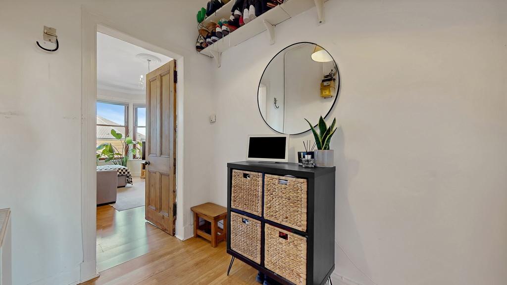 11-web-or-mls-6 Kirkwell Road Flat 3.3 14