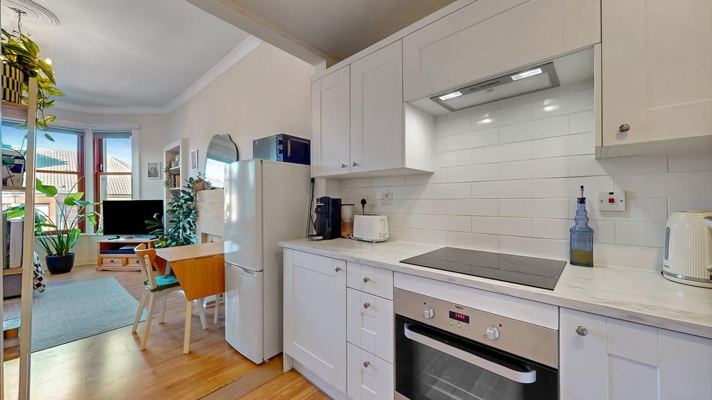 22-web-or-mls-6 Kirkwell Road Flat 3.3 22