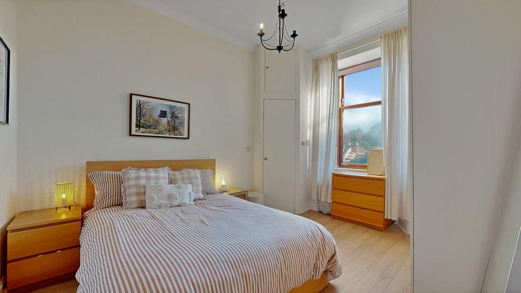 26-web-or-mls-6 Kirkwell Road Flat 3.3 25