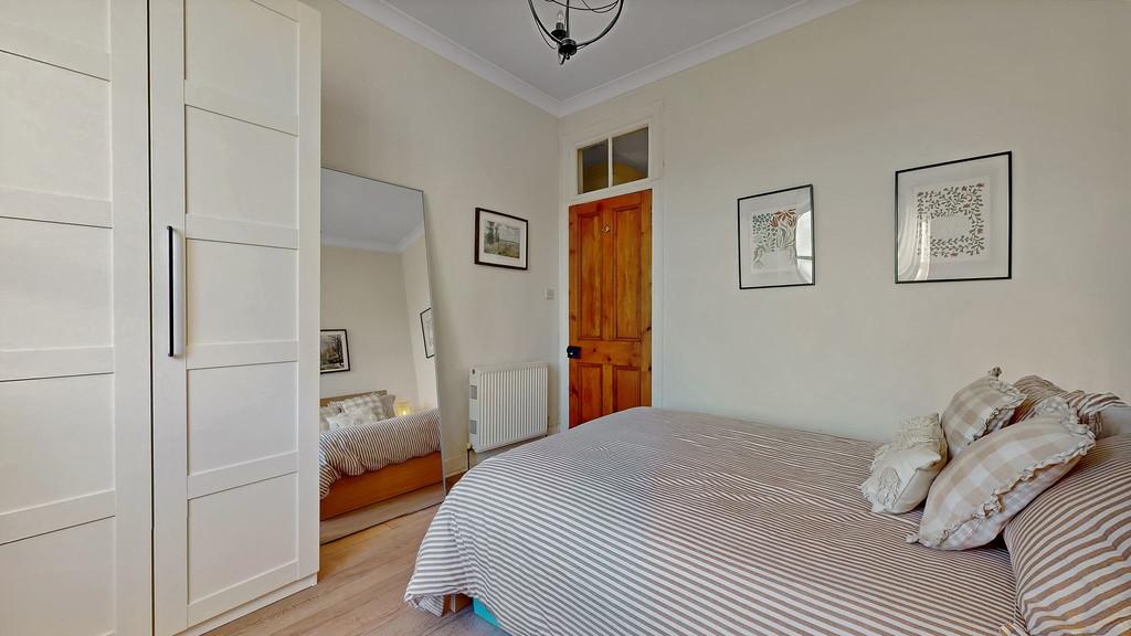 28-web-or-mls-6 Kirkwell Road Flat 3.3 26
