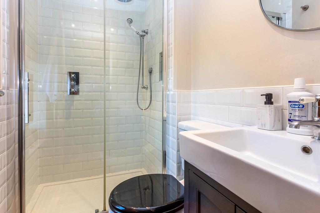 En Suite Shower Room
