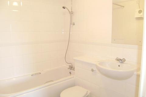 2 bedroom apartment to rent, Cline Road, Bounds Green