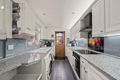 2 bedroom terraced house for sale, Francis Road, Wallington