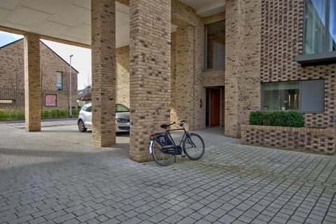 2 bedroom apartment to rent, Addenbrookes Road, Trumpington CB2