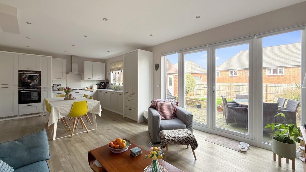 Kitchen/family room