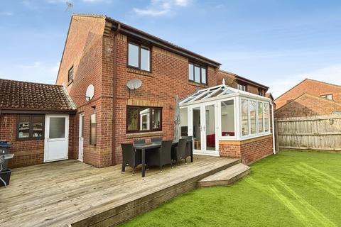 undefined, Canons Close, Warminster