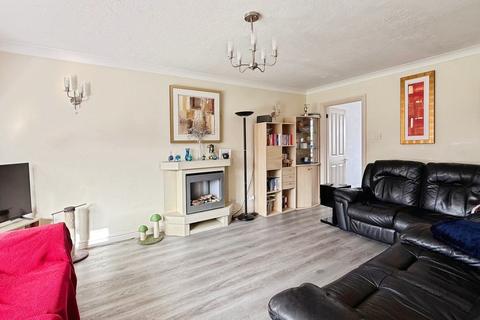 undefined, Canons Close, Warminster