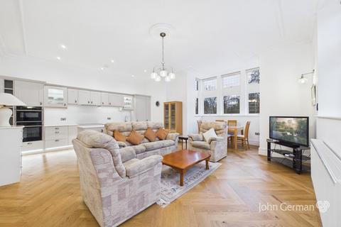 2 bedroom ground floor flat for sale, Station Road, Ashbourne