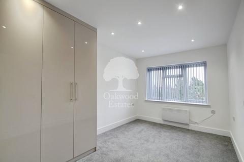2 bedroom apartment to rent, High Street, Langley SL3