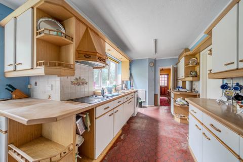 4 bedroom detached house for sale, Chaucer Avenue, Weybridge, KT13