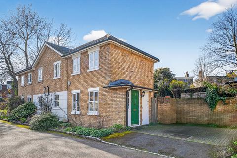 undefined, Manor Road, London