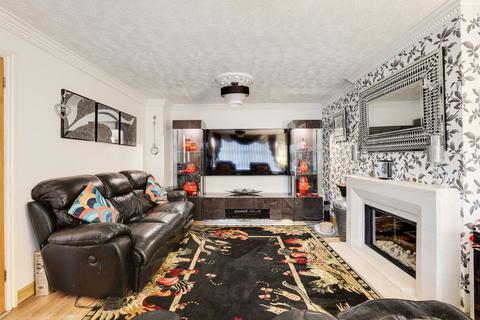 undefined, Larch Close, Nottingham NG5