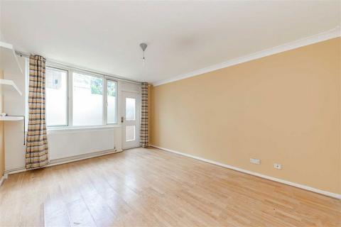 2 bedroom flat to rent, Woolstaplers Way, London SE16