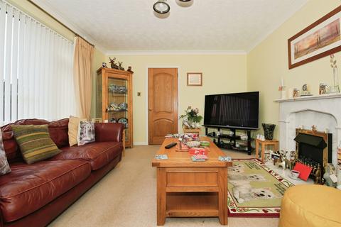 3 bedroom detached house for sale, Peterborough Road, Whittlesey, Peterborough