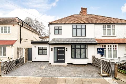 undefined, Elmsworth Avenue, Hounslow TW3