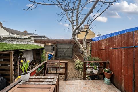 undefined, Miles Road, Mitcham CR4
