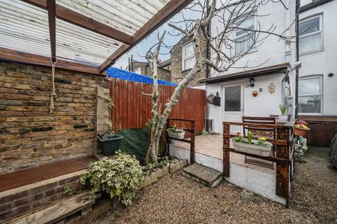 undefined, Miles Road, Mitcham CR4