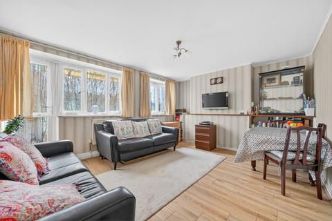 2 bedroom apartment for sale - Osman Close, London N15