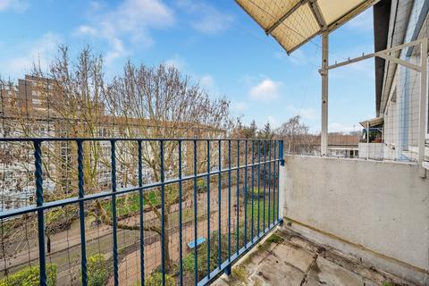 2 bedroom apartment for sale, Osman Close, London N15