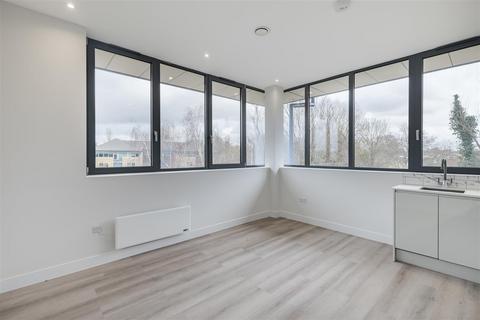undefined, 5 Frayswater Place, Uxbridge