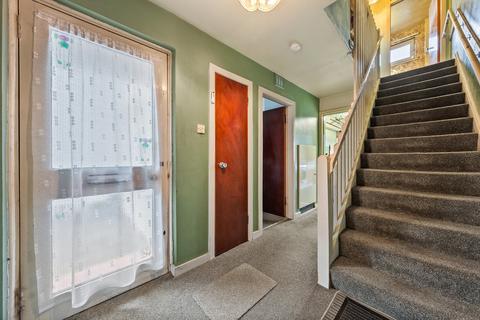 undefined, Earn Court, Grangemouth, FK3