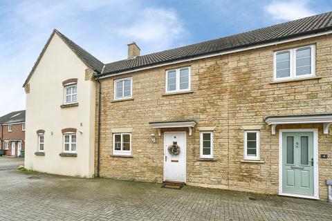 3 bedroom terraced house for sale, Peregrine Court, Calne