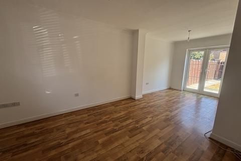 3 bedroom terraced house for sale, Peregrine Court, Calne