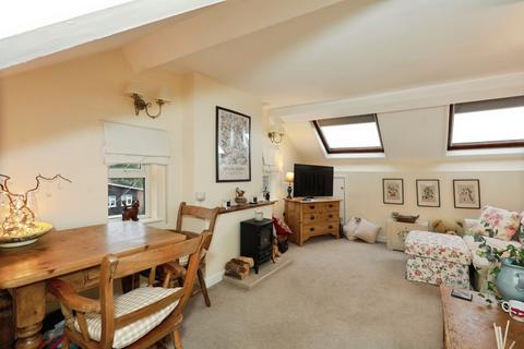 2 bedroom apartment for sale, Station Road, Weaverham, Northwich