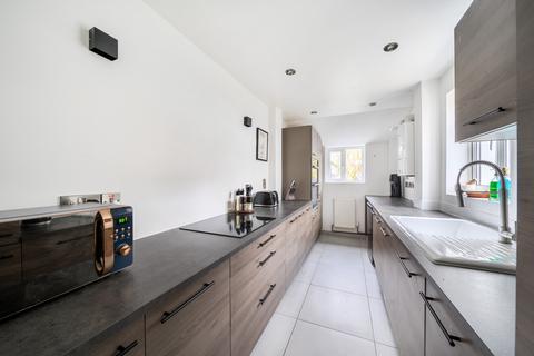 undefined, Vale Farm Road, Woking GU21