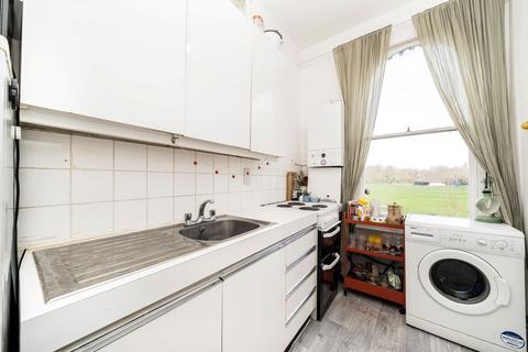 2 bedroom flat to rent, Peckham Rye, London SE22