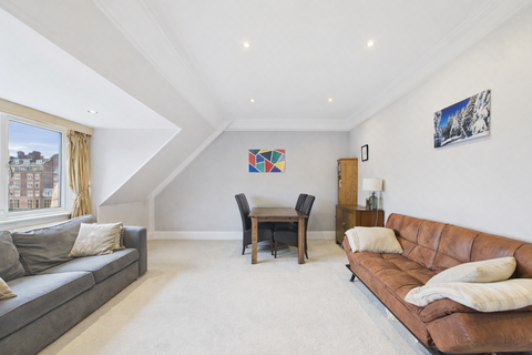 2 bedroom flat for sale, Sandgate Road, Folkestone CT20