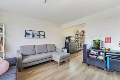 4 bedroom semi-detached house for sale, 39 Wollaton Avenue, Bradway, S17 4LA