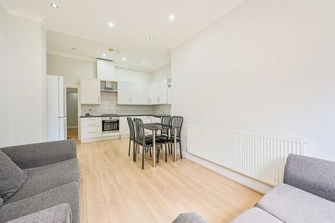 2 bedroom flat to rent, Freeland Road, Ealing, London, W5