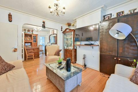 3 bedroom terraced house for sale, Coleman Road, Camberwell, London, SE5
