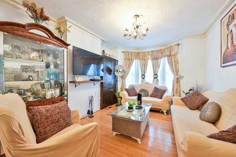 3 bedroom terraced house for sale, Coleman Road, Camberwell, London, SE5