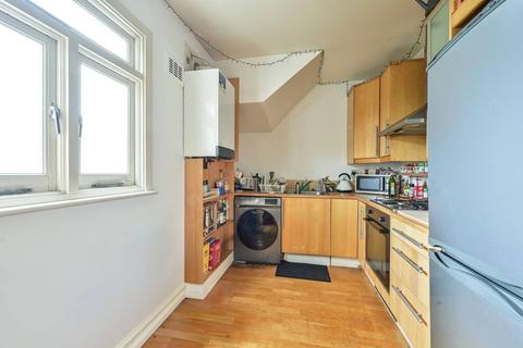 2 bedroom flat to rent, Merton Road, Wandsworth, London, SW18