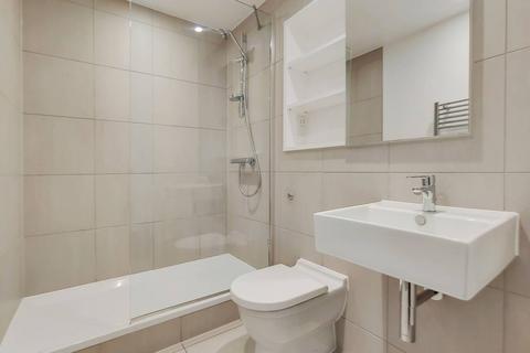 3 bedroom flat to rent, Royal Arsenal, Woolwich, London, SE18