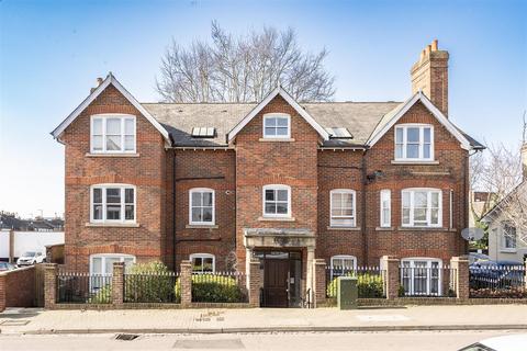 2 bedroom flat for sale, Midland House Alma Road St Albans Herts