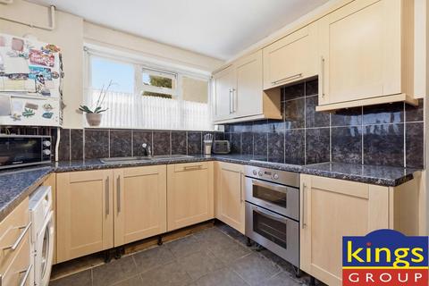 4 bedroom semi-detached house for sale, South Eastern Avenue, Edmonton, N9