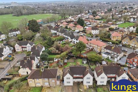 4 bedroom semi-detached house for sale, South Eastern Avenue, Edmonton, N9