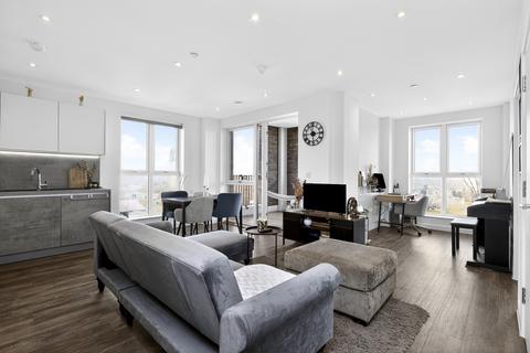 3 bedroom flat for sale, 8 Drydock Square, Barking, IG11